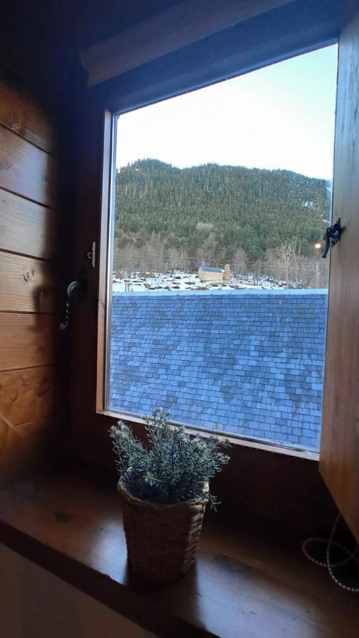 Tredos, Casa Adosada. Baqueira Esterno foto